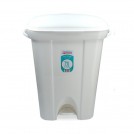 BASURERO PLÁSTICO 72 LITROS CON PEDAL BLANCO 40.6 CM